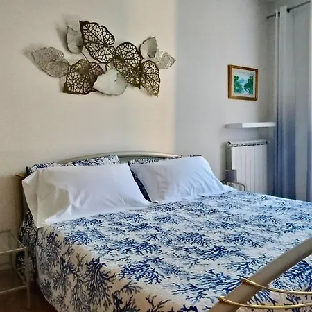 Apartment La Casa Al Mare Di Rossella